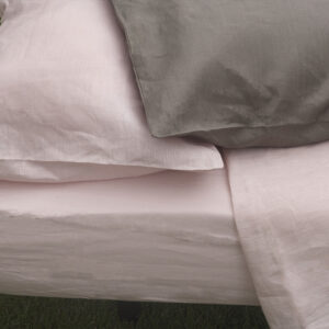 Alt=”linen fitted sheets” 