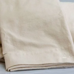 Alt=”Organic cotton flannel sheets”.