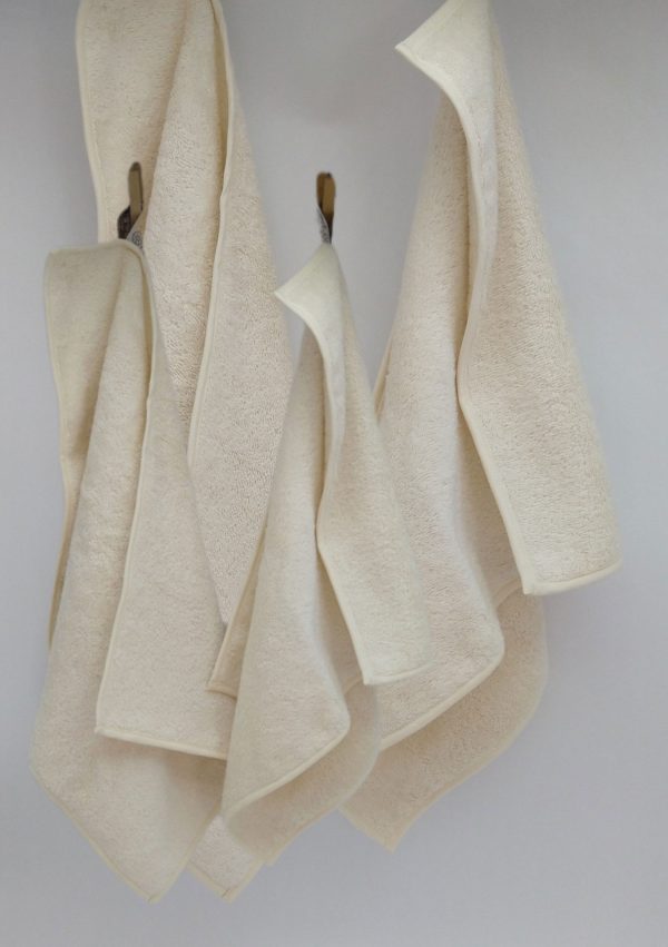 Alt=”Guest towels”.