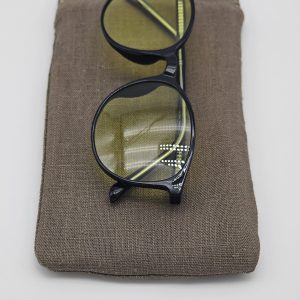 Alt=”Funda de gafas”.